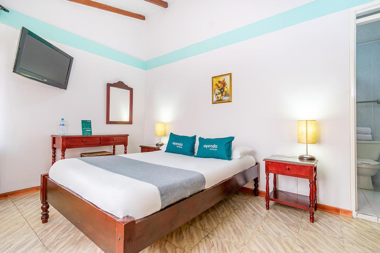 Hotel Puerta Del Sol 포펜 외부 사진