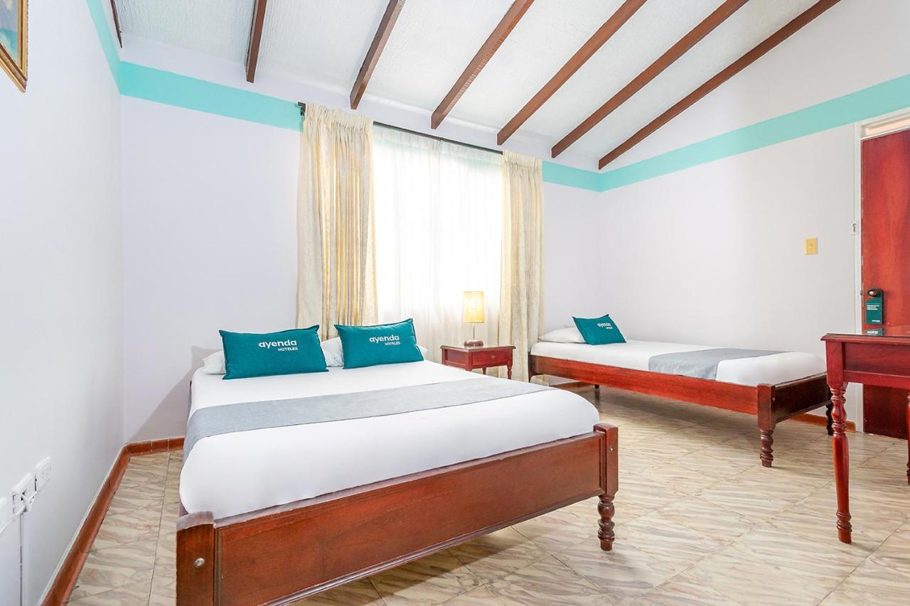 Hotel Puerta Del Sol 포펜 외부 사진