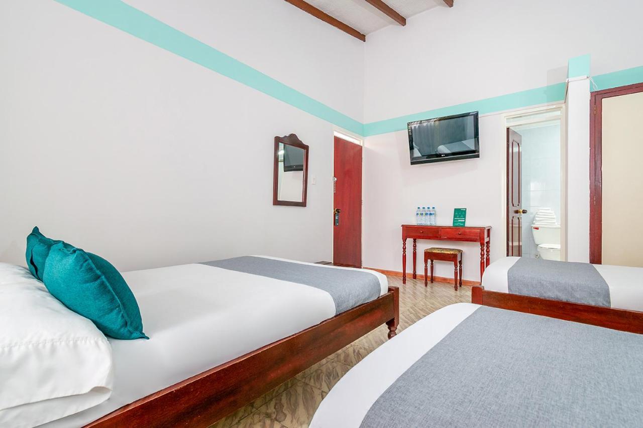 Hotel Puerta Del Sol 포펜 외부 사진
